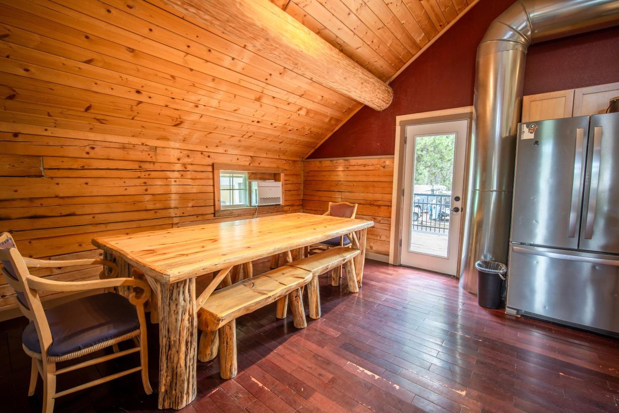 Alpine Lodge Hotel Cascade Dış mekan fotoğraf
